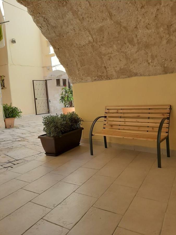 Al Sottano 19 Daire Bari Dış mekan fotoğraf